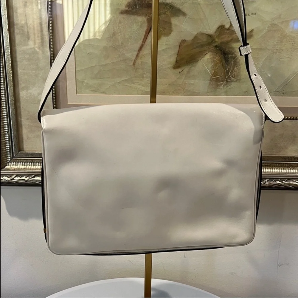 Loewe Vintage Anagram Embossed Logo Leather Shoulder Bag